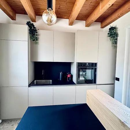 Essenza Villa Barcuzzi
